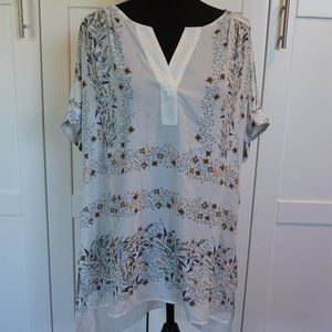 DR2 Floral Blouse Size XL